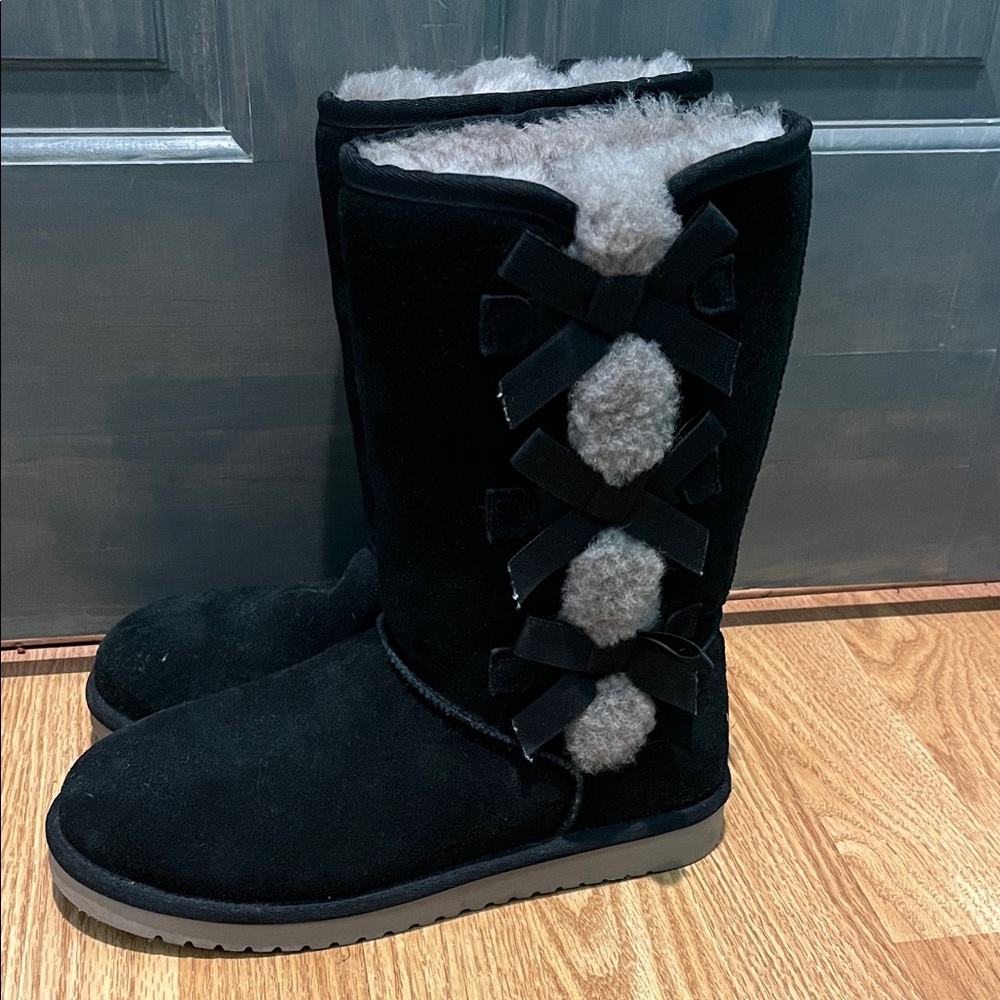 Koolaburra Black Winter Boots with Shearling Lining